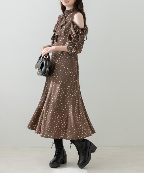 OLIVE des OLIVE（オリーブデオリーブ）の「肩開きリボン