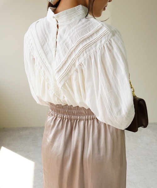 IAMUSE(アイアミューズ)の「【IAMUSE】ドビーストライプ2WAYピンタックチュニックブラウス S0730(その他トップス・レディース・ベージュ/ブラック/ホワイト・FREE)」の9枚目の写真
