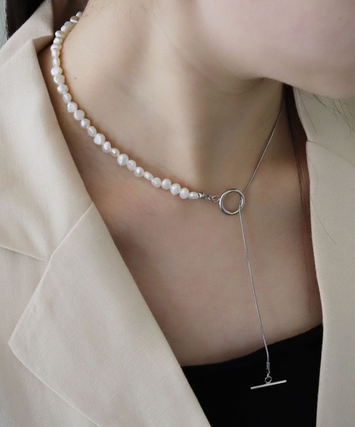 cheriella（シェリエラ）の「【cheriella】バロックパールネックレス（ネックレス・レディース・シルバー/ゴールド・FREE）」の2枚目の写真