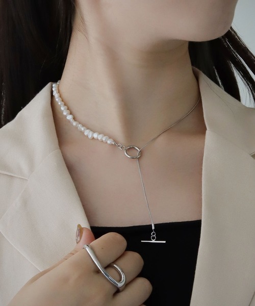 cheriella（シェリエラ）の「【cheriella】バロックパールネックレス（ネックレス・レディース・シルバー/ゴールド・FREE）」の10枚目の写真