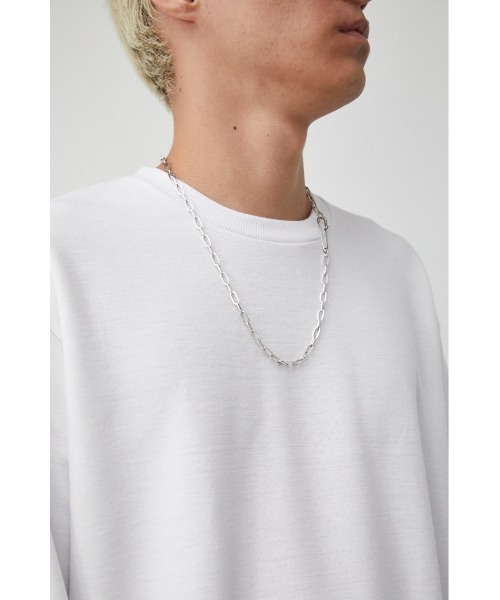 AZUL by moussy（アズールバイマウジー）の「SAFETY PIN MOTIF NECKLACE/セーフティーピンモチーフネックレス（ネックレス・メンズ・シルバー・FREE）」の3枚目の写真