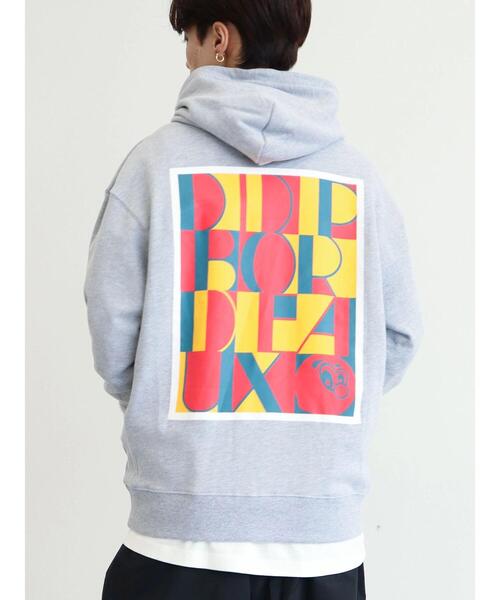 CRAFT STANDARD BOUTIQUE(クラフトスタンダードブティック)の「ddp RETROARTスウェットパーカ_Richard *(パーカー・メンズ・グレー・L/M)」の3枚目の写真