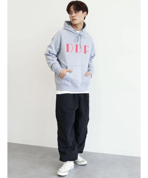 CRAFT STANDARD BOUTIQUE(クラフトスタンダードブティック)の「ddp RETROARTスウェットパーカ_Richard *(パーカー・メンズ・グレー・L/M)」の7枚目の写真