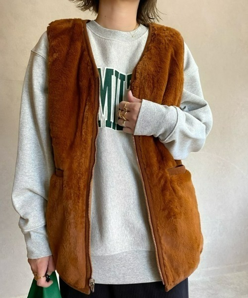 ECRIRE(エクリール)の「【miho.a.nicoコラボ】リバーシブルファーベスト(ベスト・レディース・ブラック/ブラウン・M/L)」の3枚目の写真