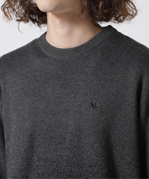 1piu1uguale3 RELAX（ウノピュウノウグァーレトレリラックス）の「1PIU1UGUALE3 RELAX/ウノピゥ ウノ ウグァーレ トレ リラックス/グラデーションクルーネックニット（ニット/セーター・メンズ・ホワイト/ブラック・L/XL/M）」の7枚目の写真