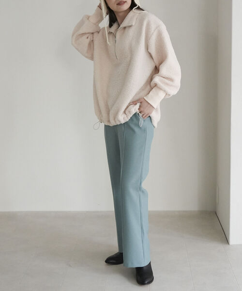 fredy emue(フレディエミュ)の「【サイズ展開あり】センターピンタックフレアーパンツ(スラックス・レディース・ブラック/オフホワイト/ミント・38/36/34)」の11枚目の写真
