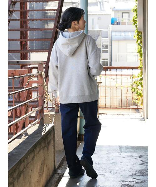 CRAFT STANDARD BOUTIQUE(クラフトスタンダードブティック)の「裏起毛BIGプルパーカー(パーカー・レディース・ブラック/グレー系その他/アイボリー/杢グレー・L/M/LL)」の16枚目の写真