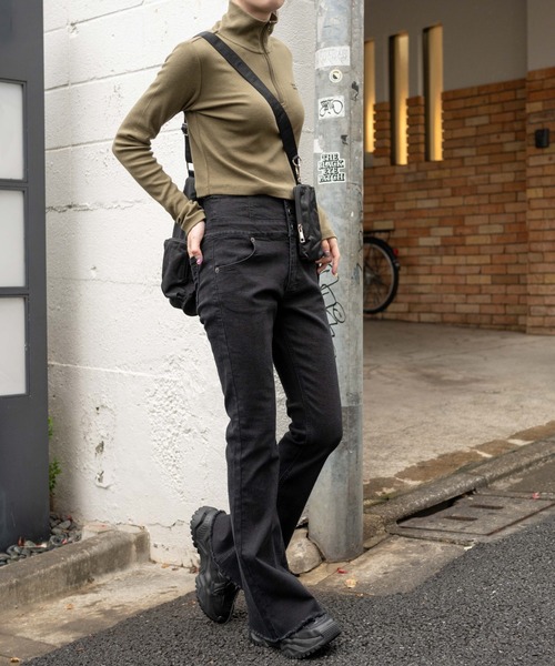 WEGO(ウィゴー)の「WEGO/ハイウエストフレアデニムパンツ(デニムパンツ・レディース・ライトインディゴブルー/インディゴブルー/ブラック・MEDIUM/SMALL/X-SMALL)」の18枚目の写真