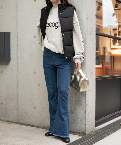 WEGO(ウィゴー)の「WEGO/ハイウエストフレアデニムパンツ(デニムパンツ・レディース・ライトインディゴブルー/インディゴブルー/ブラック・MEDIUM/SMALL/X-SMALL)」の22枚目の写真