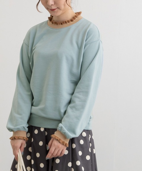 POU DOU DOU(プードゥドゥ)の「リブニットフリル裏毛プルオーバー(Tシャツ/カットソー・レディース・ダークグレー/アイボリー/ベージュ/ライトブルー・3)」の4枚目の写真