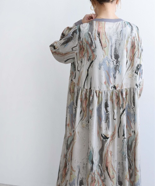 Eimee Law(エイミーロウ)の「マーブルオイルペイントptドレス(ワンピース・レディース・ライトグレー/ベージュ・38)」の22枚目の写真