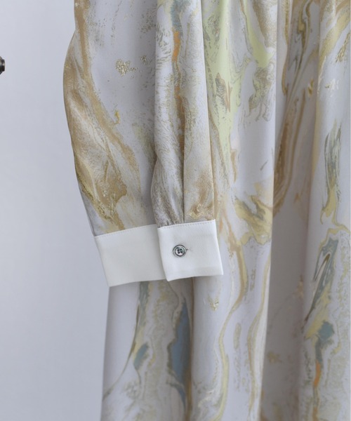 Eimee Law(エイミーロウ)の「マーブルオイルペイントptドレス(ワンピース・レディース・ライトグレー/ベージュ・38)」の11枚目の写真