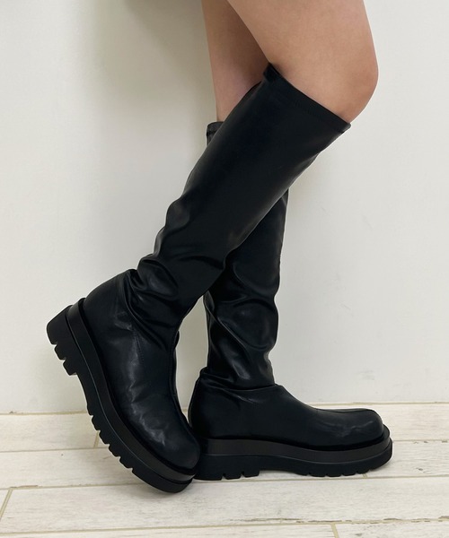 INGNI（イング）の「ストレッチタンクソールブーツ／A（ブーツ・レディース・ブラック/ブラック系その他・M/L）」の2枚目の写真