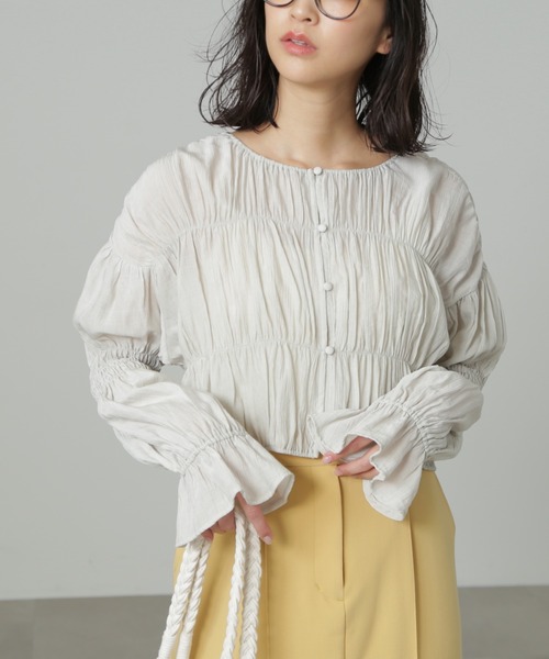 FREE'S MART(フリーズマート)の「◆【ブルーカラーWEB限定】シアーギャザー前開きショート丈ブラウス(シャツ/ブラウス・レディース・イエロー/ホワイト/ブラック/ブルー・FREE)」の19枚目の写真