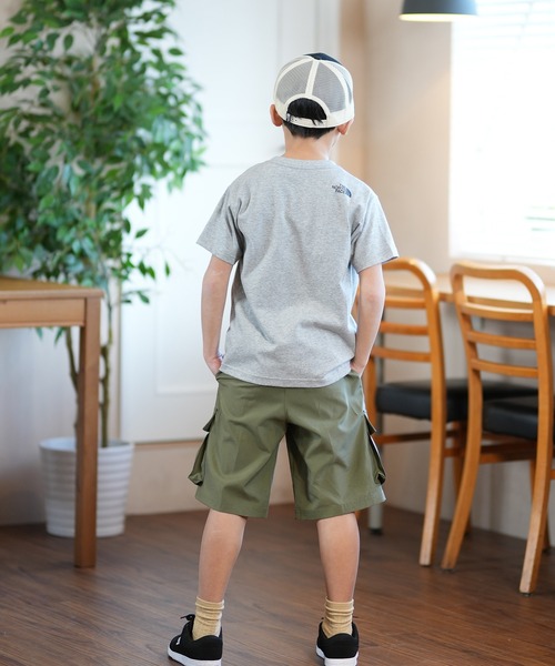 THE NORTH FACE(ザノースフェイス)の「THE NORTH FACE/ザ・ノース・フェイス キッズ Tシャツ 春物 ロゴ TEE NTJ32359(Tシャツ/カットソー・キッズ・ホワイト/ブラック/グレー・100cm/110cm/120cm/130cm/140cm/150cm/160cm)」の12枚目の写真