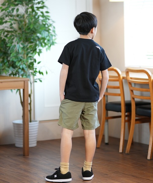 THE NORTH FACE(ザノースフェイス)の「THE NORTH FACE/ザ・ノース・フェイス キッズ Tシャツ 春物 ロゴ TEE NTJ32359(Tシャツ/カットソー・キッズ・ホワイト/ブラック/グレー・100cm/110cm/120cm/130cm/140cm/150cm/160cm)」の7枚目の写真