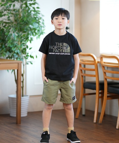 THE NORTH FACE(ザノースフェイス)の「THE NORTH FACE/ザ・ノース・フェイス キッズ Tシャツ 春物 ロゴ TEE NTJ32359(Tシャツ/カットソー・キッズ・ホワイト/ブラック/グレー・100cm/110cm/120cm/130cm/140cm/150cm/160cm)」の5枚目の写真