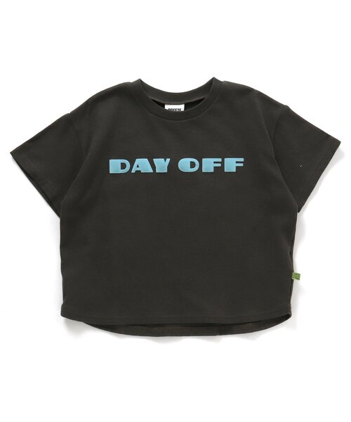 BREEZE（ブリーズ）の「スタンダードロゴTシャツ（Tシャツ/カットソー・キッズ・オフホワイト/オレンジ/チャコール/ベージュ/サックスブルー/パープル・80/130/120/100/140/110/90）」の3枚目の写真