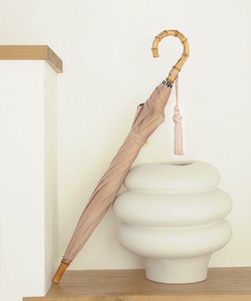 utatane（ウタタネ）の「日傘 完全遮光100％ 晴雨兼用 竹ハンドル ニュアンスカラー（長傘・レディース・ダークインディゴブルー/セージグリーン/テラコッタ/ダークグレー/アーミー/クリーム/コーラルピンク/ターコイズブルー・FREE）」の8枚目の写真