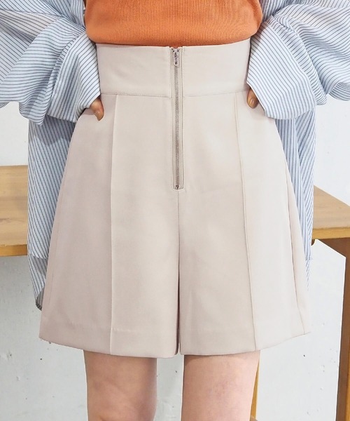 tiptop(ティップトップ)の「【2サイズ展開】フロントジップハイウェストショートパンツ【web限定Sサイズあり】(その他パンツ・レディース・アイボリー/ブラック/チャコールグレー・S/M)」の5枚目の写真