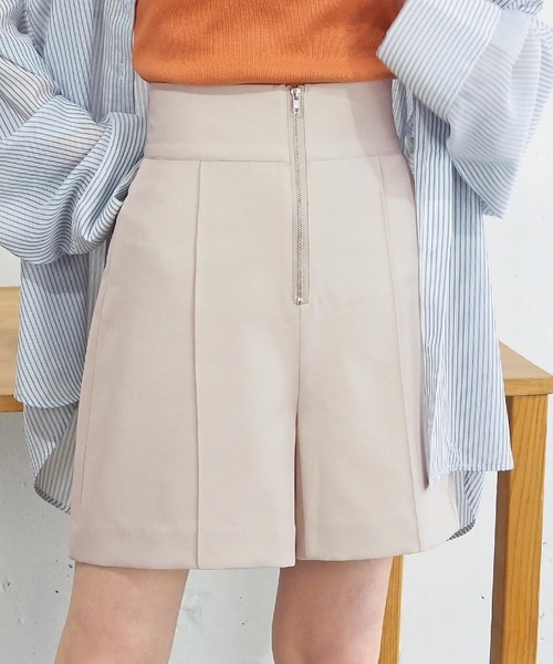 tiptop(ティップトップ)の「【2サイズ展開】フロントジップハイウェストショートパンツ【web限定Sサイズあり】(その他パンツ・レディース・アイボリー/ブラック/チャコールグレー・S/M)」の6枚目の写真