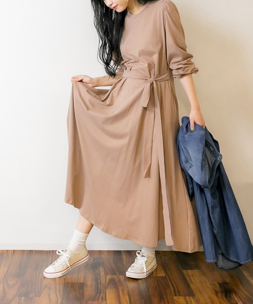 atONE（アットワン）の「atONE フレアボリュームカットソーワンピース（ワンピース・レディース・チャコールグレー/ブラック/モカ・F）」の17枚目の写真