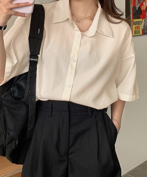 Chaco closet(チャコ クローゼット)の「ルーズシルエット5分袖シャツ(シャツ/ブラウス・レディース・アイボリー/ホワイト/グリーン/ブルー系/ピンク/グレー・FREE)」の2枚目の写真