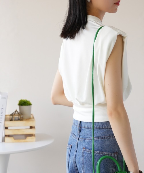IAMUSE（アイアミューズ）の「キーネックショートトップス S0966【IAMUSE】（Tシャツ/カットソー・レディース・ブラック/ホワイト・FREE）」の8枚目の写真