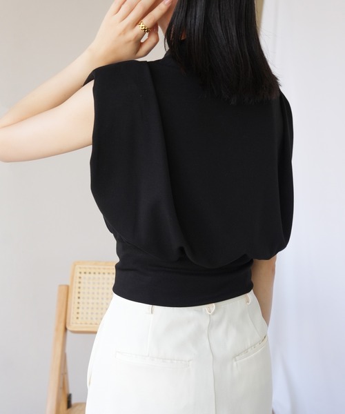 IAMUSE（アイアミューズ）の「キーネックショートトップス S0966【IAMUSE】（Tシャツ/カットソー・レディース・ブラック/ホワイト・FREE）」の15枚目の写真