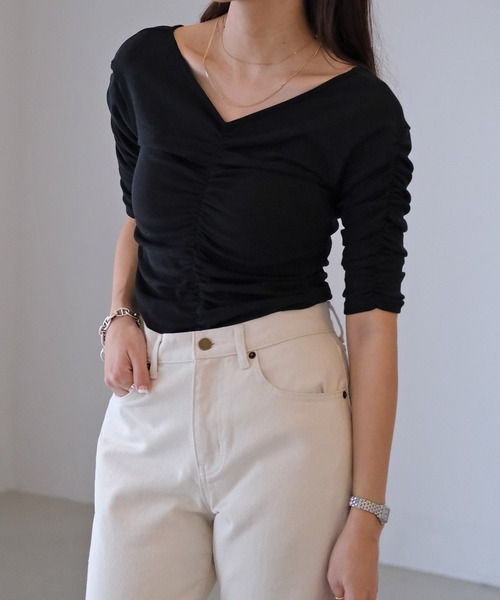 AKTE（アクテ）の「ハーフスリーブギャザートップス（Tシャツ/カットソー・レディース・ブラック/オフホワイト・FREE）」の2枚目の写真