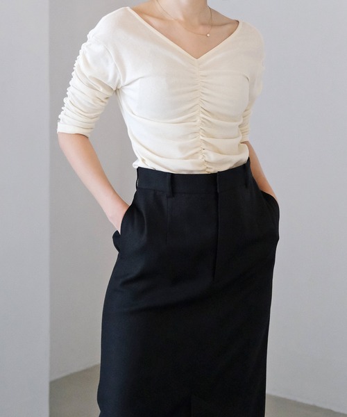 AKTE（アクテ）の「ハーフスリーブギャザートップス（Tシャツ/カットソー・レディース・ブラック/オフホワイト・FREE）」の3枚目の写真