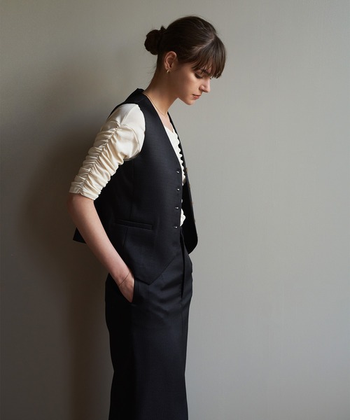 AKTE（アクテ）の「ハーフスリーブギャザートップス（Tシャツ/カットソー・レディース・ブラック/オフホワイト・FREE）」の21枚目の写真