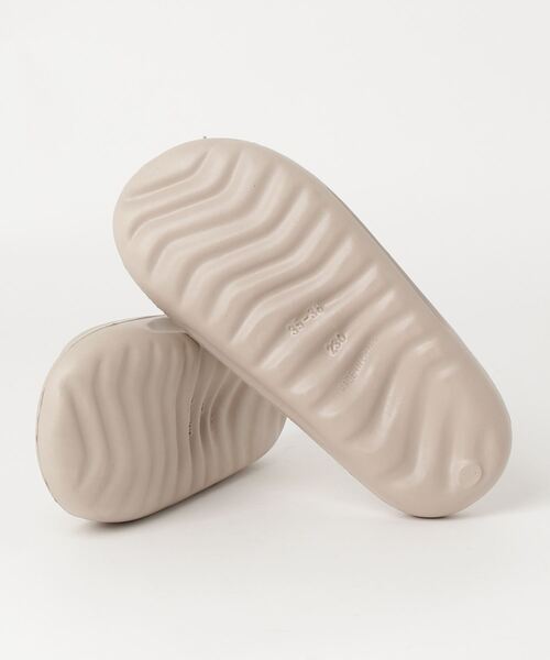 AAA+（サンエープラス）の「AAA+ / 軽量 リカバリー トングサンダル (2411)（サンダル・レディース・ブラック/ホワイト/ベージュ・42/46/44/36/38/40）」の5枚目の写真