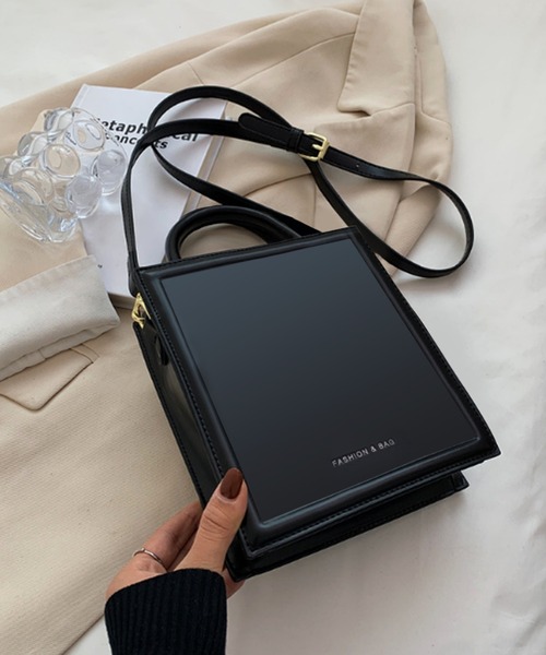 fd style(エフディ スタイル)の「スクエアミニ2waysバッグ(ショルダーバッグ・レディース・Black/White/Kelly/Yellow/Lilac・FREE)」の3枚目の写真