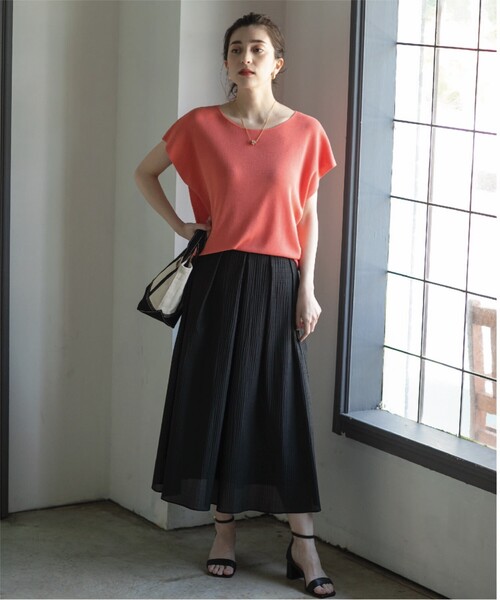 OPAQUE.CLIP（オペークドットクリップ）の「◆ドライタッチ ボートネックニット【接触冷感/イージーケア/抗ピリング/洗濯機洗い可】（ニット/セーター・レディース・ホワイト系その他3/オレンジ/サンドベージュ/ブラック/ライトブルー/ブラウン系その他・36/38/40/34/42）」の7枚目の写真