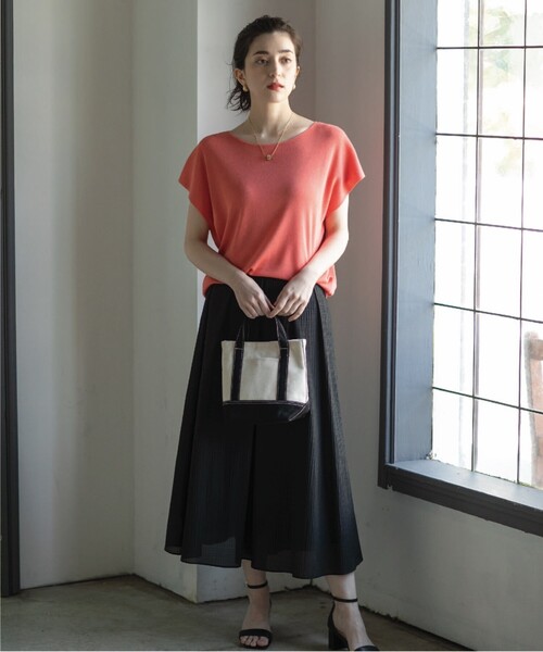 OPAQUE.CLIP（オペークドットクリップ）の「◆ドライタッチ ボートネックニット【接触冷感/イージーケア/抗ピリング/洗濯機洗い可】（ニット/セーター・レディース・ホワイト系その他3/オレンジ/サンドベージュ/ブラック/ライトブルー/ブラウン系その他・36/38/40/34/42）」の9枚目の写真