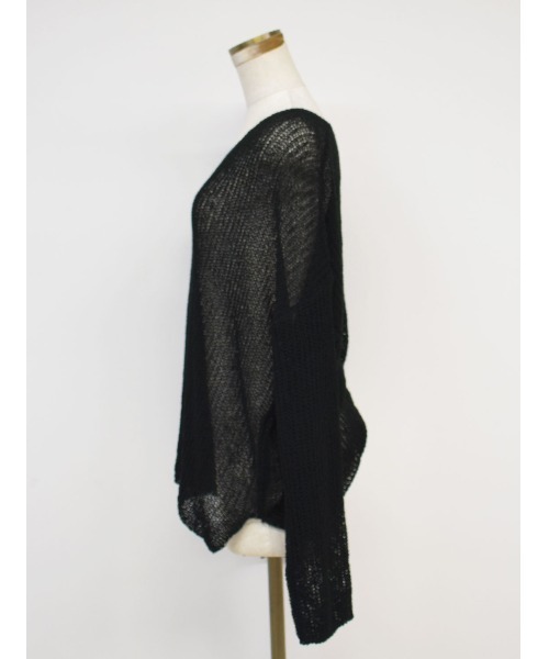 Reurie'（レウリィ）の「ルーズシアーニット / loose sheer knit かぎ編み オーバーサイズ ビッグサイズ ミドル丈 長袖 レイヤード ブラック ホワイト 白 黒 ネット メッシュ プルオーバー（ニット/セーター・レディース・ブラック/ホワイト・FREE）」の17枚目の写真
