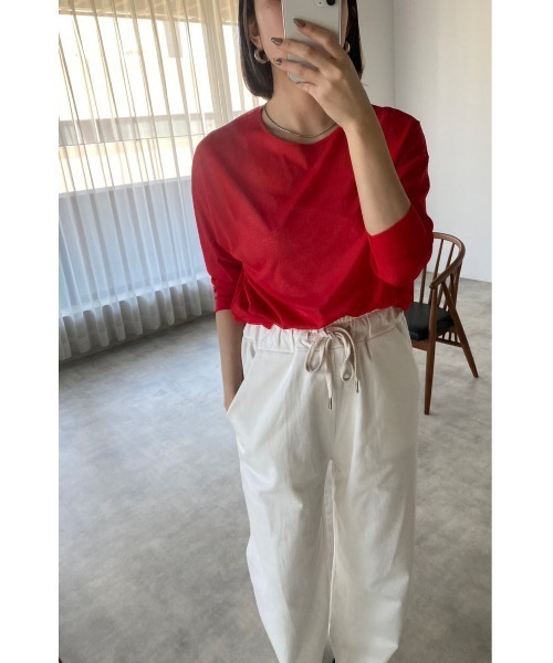 each（イーチ）の「梨地織りシアーカットソー（その他トップス・レディース・ブラック/ホワイト/ブラウン/レッド・FREE）」の5枚目の写真