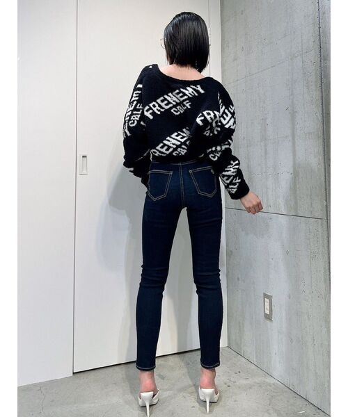 GYDA(ジェイダ)の「FRENEMYニットカーディガン(カーディガン/ボレロ・レディース・ブラック/オフホワイト・FREE)」の3枚目の写真