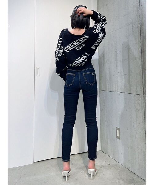 GYDA(ジェイダ)の「FRENEMYニットカーディガン(カーディガン/ボレロ・レディース・ブラック/オフホワイト・FREE)」の4枚目の写真