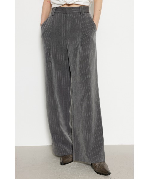 LAGUA GEM（ラグアジェム）の「PIN ストライプパンツ（スラックス・レディース・ブラウン/ブラック/グレー・X-SMALL/SMALL/MEDIUM）」の7枚目の写真