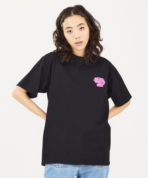 X-girl（エックスガール）の「PUNK-SKATING WORLD LOGO S/S TEE