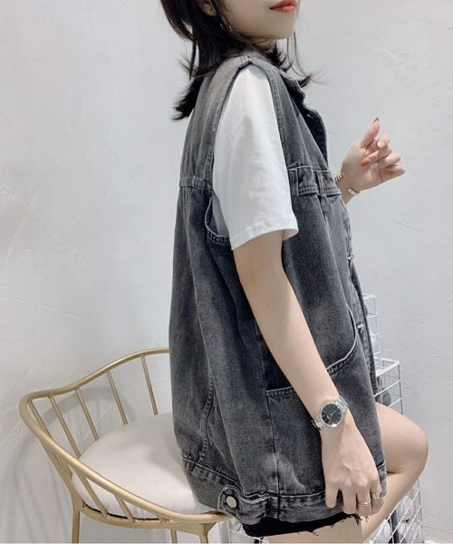 gossip！ロサンゼルス（ゴシップロサンゼルス）の「オーバーシルエットデニムジレ（ベスト・レディース・ブルー/ブラック/ライトブルー・FREE）」の14枚目の写真