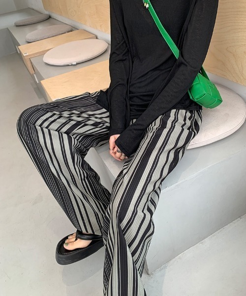 deux amour（ドゥーザムール）の「ランダムストライプリラックスパンツ（その他パンツ・レディース・ホワイト/グレー・FREE）」の5枚目の写真