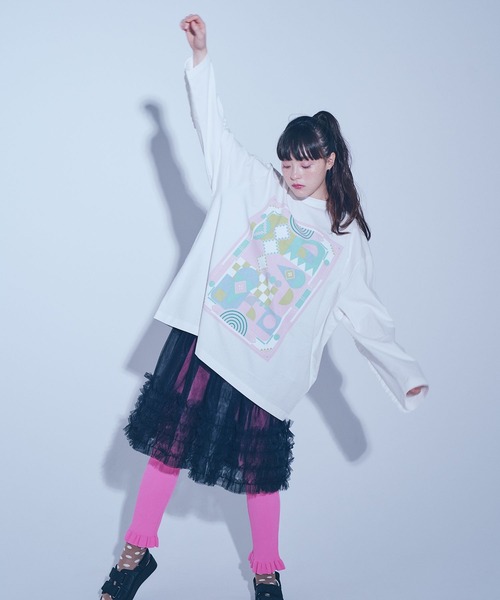 LOWRYS FARM（ローリーズファーム）の「ＢＩＧチュニックＴシャツ／ＩＣＥ  966379（Tシャツ/カットソー・レディース・ホワイト/グレー/ネイビー・FREE）」の4枚目の写真