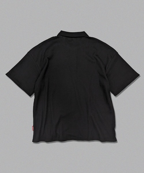 centimeter(センチメーター)の「Waffle Polo Shirt(ポロシャツ・メンズ・ピンク/ブラック/アイボリー・MEDIUM/LARGE/X-LARGE)」の11枚目の写真