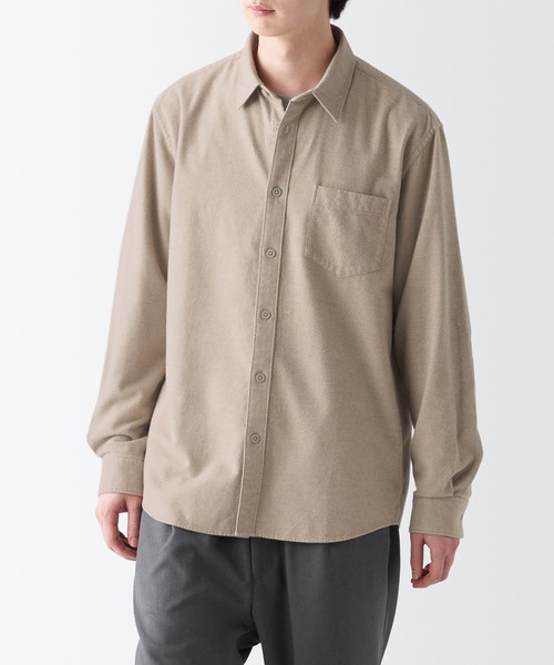 無印良品（ムジルシリョウヒン）の「両面起毛フランネル長袖シャツ（シャツ/ブラウス・メンズ・レンガ/ホワイト系1/オフホワイト/ベージュ系2/ブルー系1/ネイビー/ベージュ系1/チャコールグレー/グリーン系5/レッド系2・XL/L/S/M/XS/XXL）」の5枚目の写真