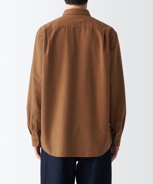 無印良品（ムジルシリョウヒン）の「両面起毛フランネル長袖シャツ（シャツ/ブラウス・メンズ・レンガ/ホワイト系1/オフホワイト/ベージュ系2/ブルー系1/ネイビー/ベージュ系1/チャコールグレー/グリーン系5/レッド系2・XL/L/S/M/XS/XXL）」の19枚目の写真