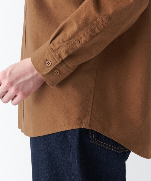 無印良品（ムジルシリョウヒン）の「両面起毛フランネル長袖シャツ（シャツ/ブラウス・メンズ・レンガ/ホワイト系1/オフホワイト/ベージュ系2/ブルー系1/ネイビー/ベージュ系1/チャコールグレー/グリーン系5/レッド系2・XL/L/S/M/XS/XXL）」の21枚目の写真