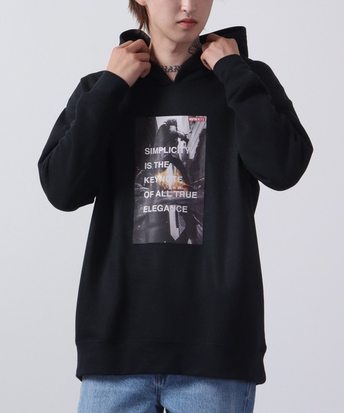 FUNALIVE(ファンアライブ)の「Fleece lining transfer print pullover hoodie / 裏起毛 転写プリント プルオーバーフーディー unisex(パーカー・メンズ・ホワイト/ブラック/ベージュ/ネイビー/ブラウン/杢グレー/ホワイト系/ホワイト系1/ブラック系/ブラック系1・M/L/XL)」の5枚目の写真